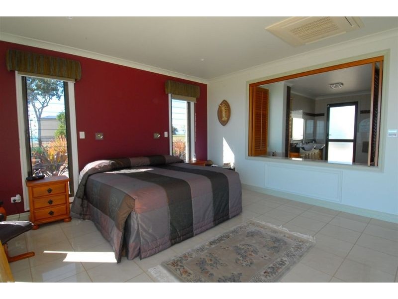 75 Adelaide Terrace, Bowen QLD 4805