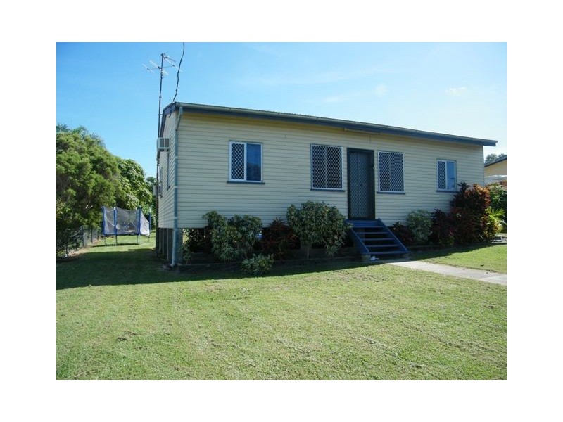 122 Powell Street, Bowen QLD 4805