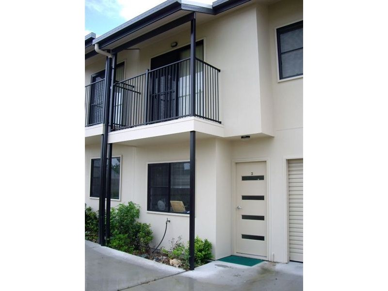 3/34 Poole Street, Bowen QLD 4805