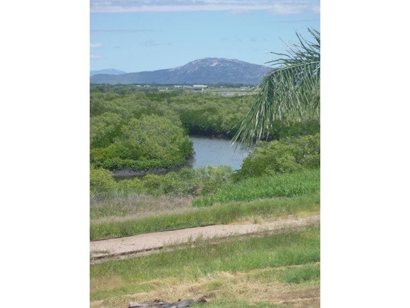 104 Dalrymple Street, Bowen QLD 4805