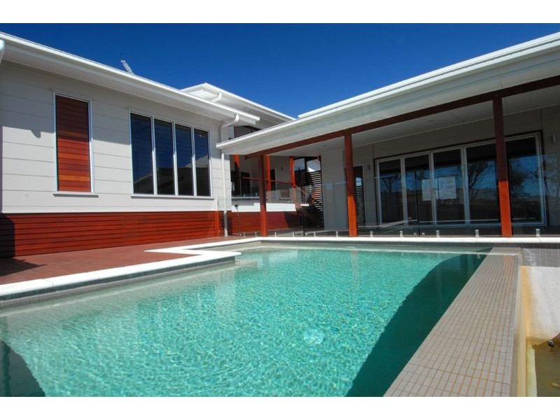 15 Seacove Crescent, Bowen QLD 4805