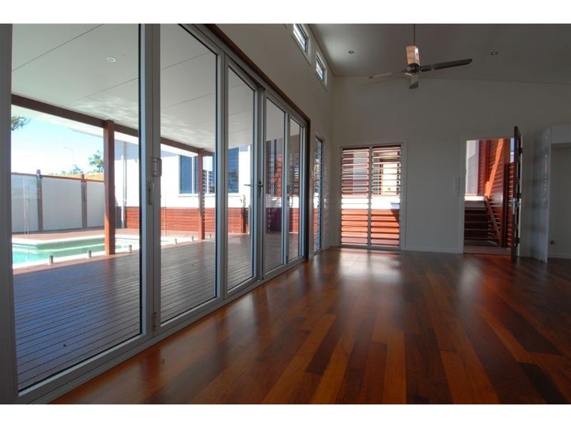 15 Seacove Crescent, Bowen QLD 4805