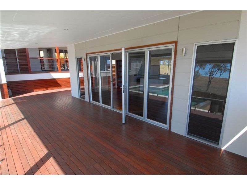 15 Seacove Crescent, Bowen QLD 4805