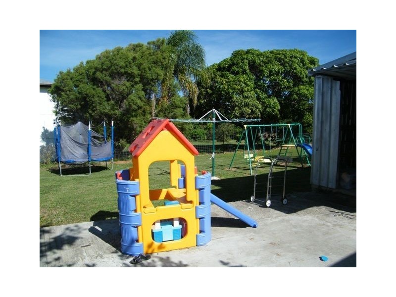 122 Powell Street, Bowen QLD 4805