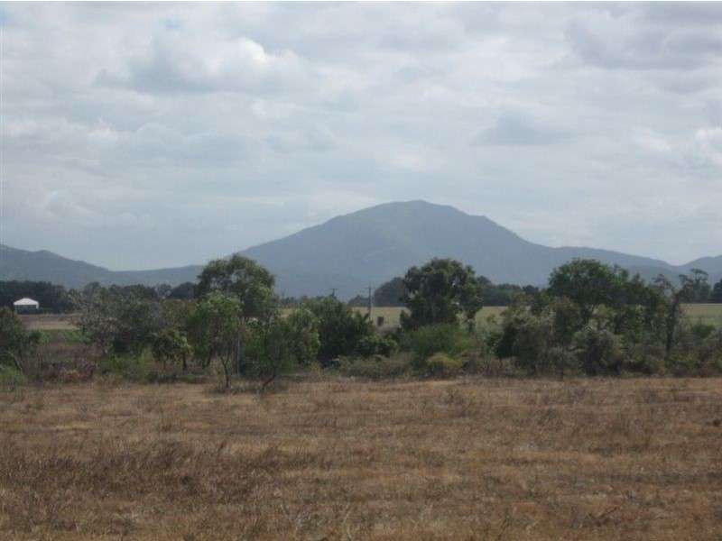 54 Drays Road, Bowen QLD 4805