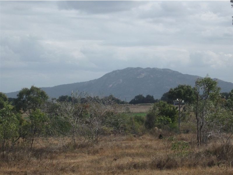 54 Drays Road, Bowen QLD 4805