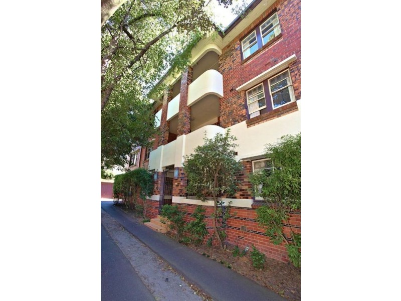 11/14 Robe Street, St Kilda VIC 3182