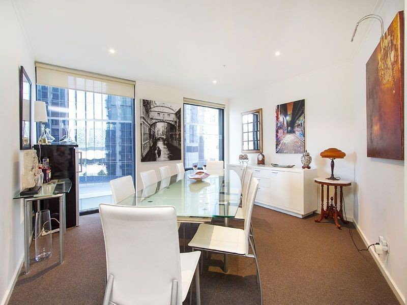 701/63 Whiteman Street, Southbank VIC 3006