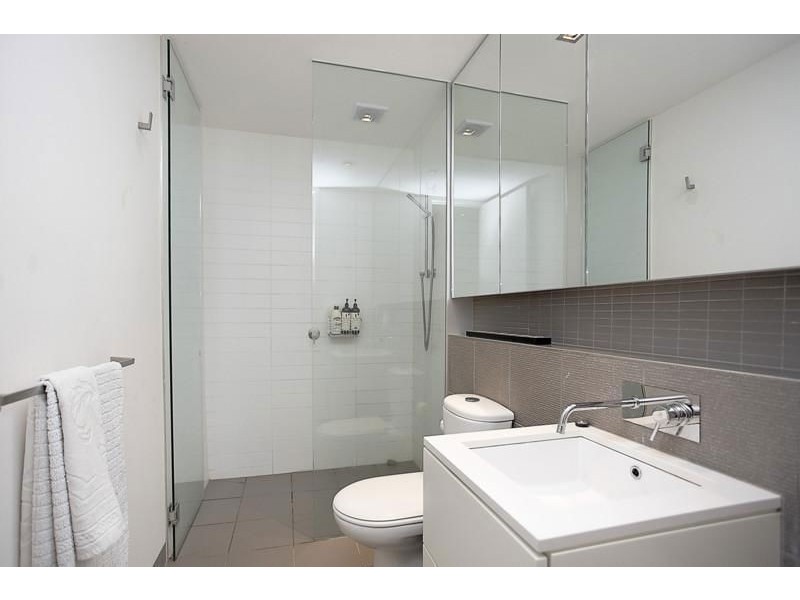 213/264 Drummond Street, Carlton VIC 3053