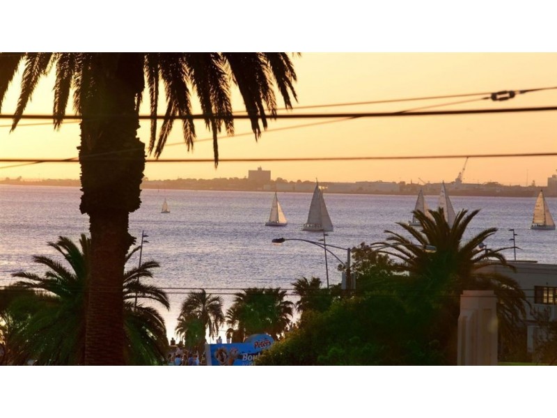 14/18-20 The Esplanade, St Kilda VIC 3182