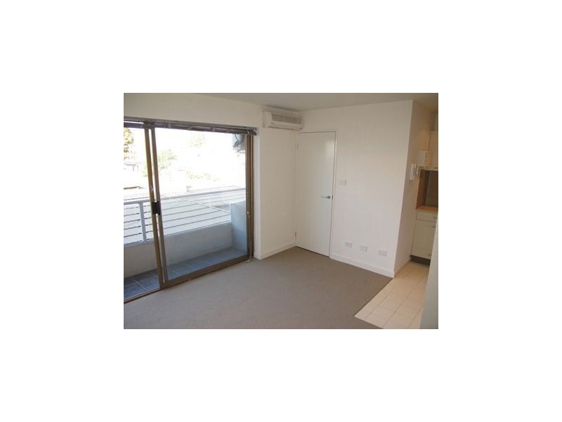 203/64 Wellington Street, St Kilda VIC 3182