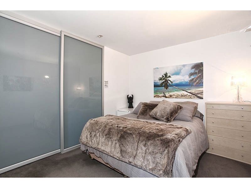 205/19 Pickles Street, Port Melbourne VIC 3207