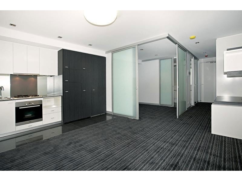19/17 Robe Street, St Kilda VIC 3182