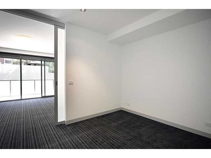 19/17 Robe Street, St Kilda VIC 3182