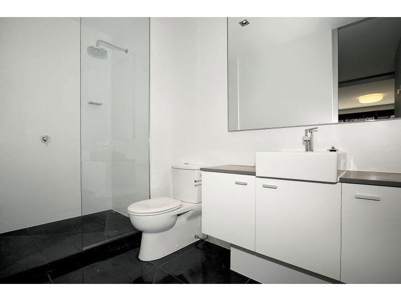 19/17 Robe Street, St Kilda VIC 3182