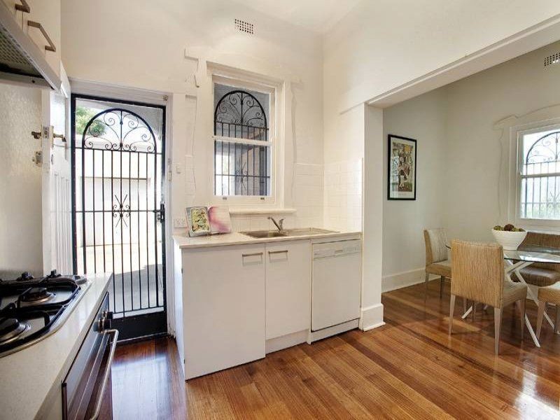2/372 Orrong Road, Caulfield North VIC 3161