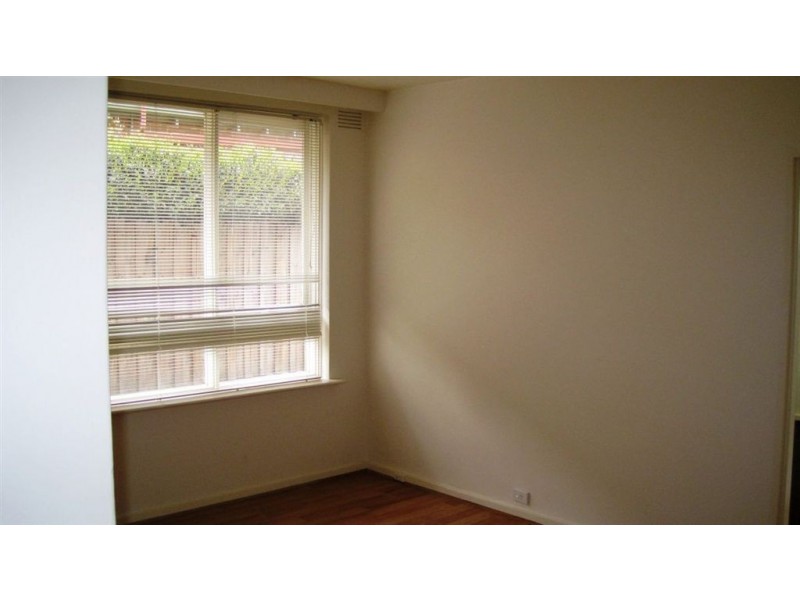 1/37 Foam Street, Elwood VIC 3184