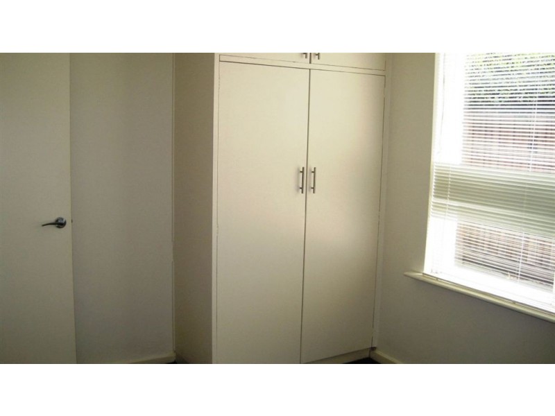 1/37 Foam Street, Elwood VIC 3184