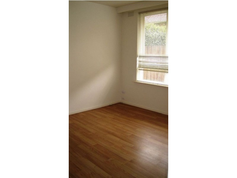 1/37 Foam Street, Elwood VIC 3184