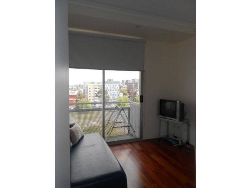 561/488 Swanston Street, Carlton VIC 3053
