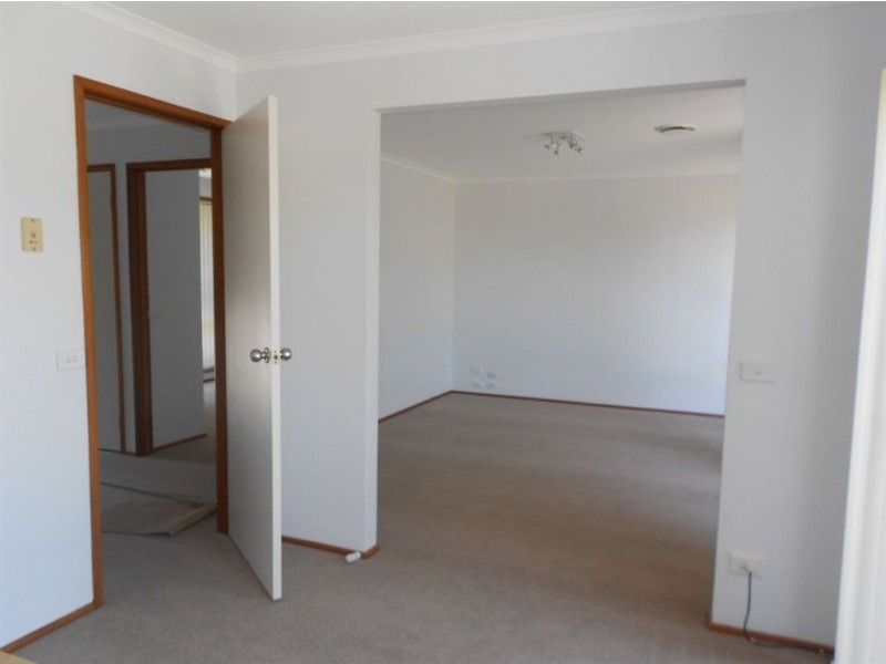 2/43 Browns Road, Bentleigh East VIC 3165