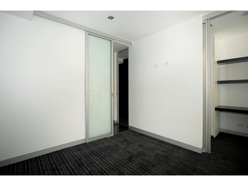 21/17 Robe Street, St Kilda VIC 3182