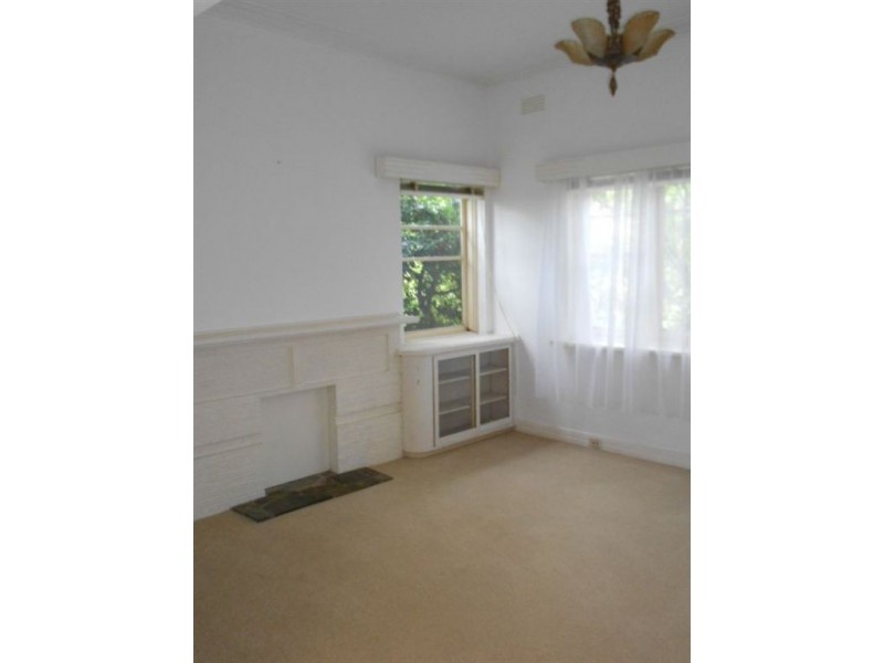 1/1 Outlook Drive, Camberwell VIC 3124