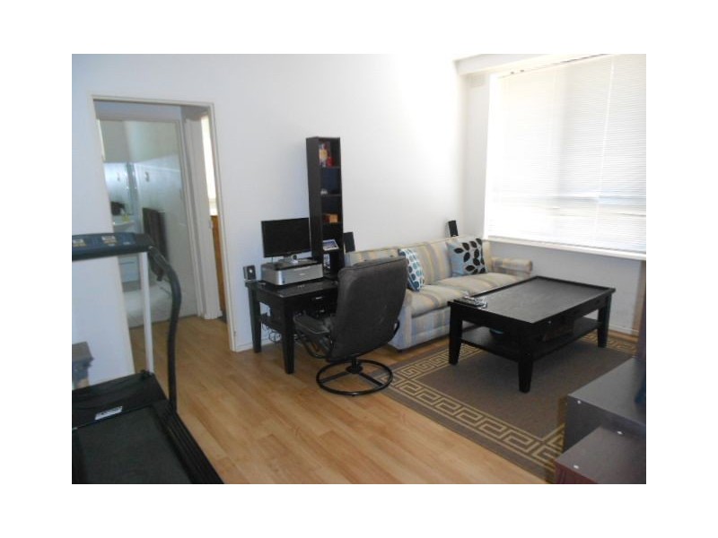 4/37 Foam Street, Elwood VIC 3184