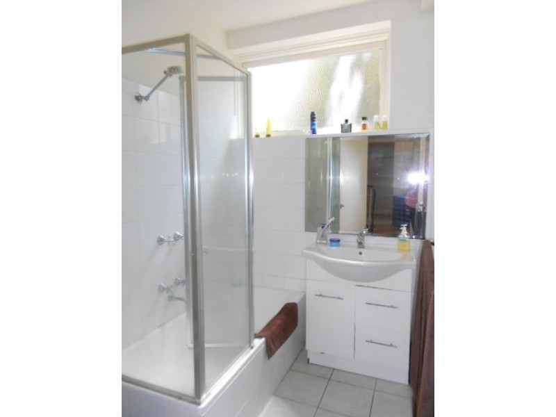 4/37 Foam Street, Elwood VIC 3184