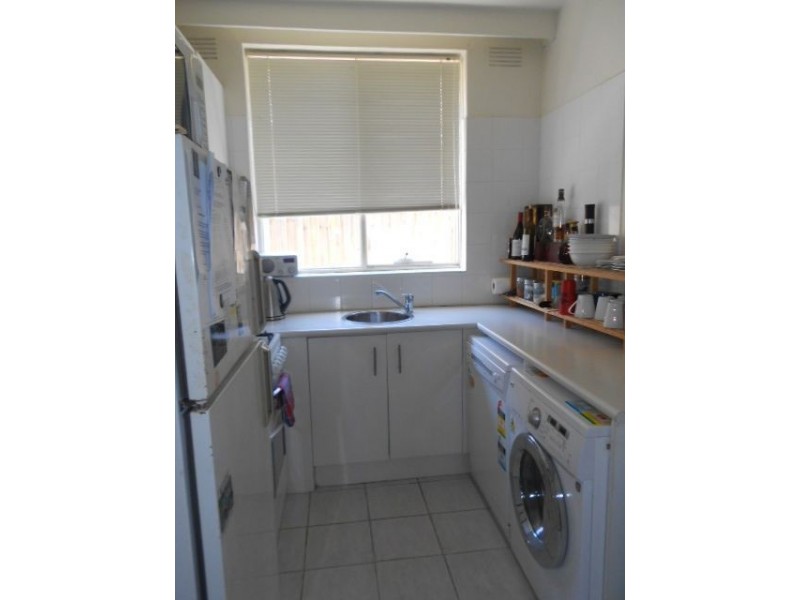 4/37 Foam Street, Elwood VIC 3184