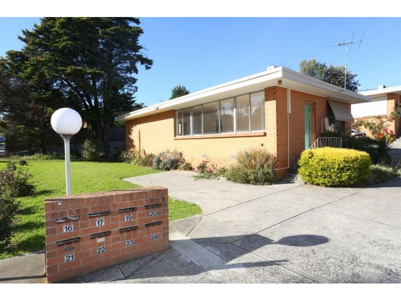 4/114-118 Ferntree Gully Road, Oakleigh East VIC 3166