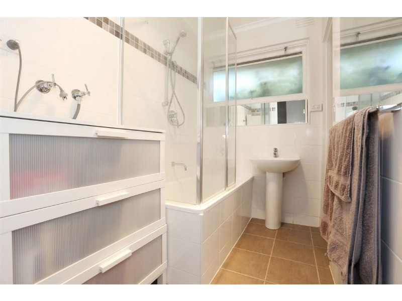 5/2 Passfield Street, Brunswick VIC 3056