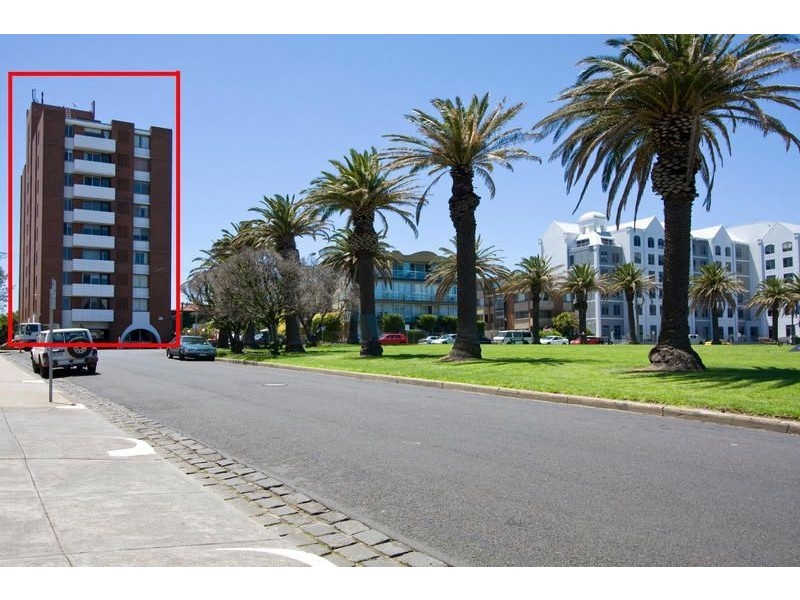 11/3 Alfred Square, St Kilda VIC 3182