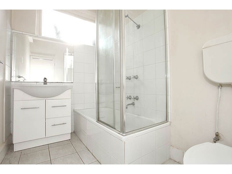 3/37 Foam Street, Elwood VIC 3184