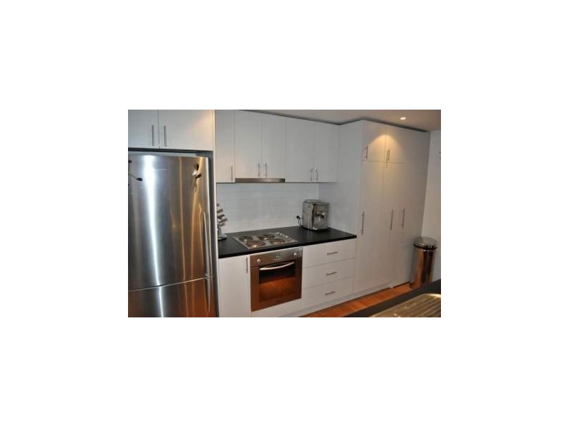 13/11 Anderson Street, West Melbourne VIC 3003