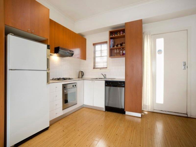 8/374 Orrong Road, Caulfield North VIC 3161