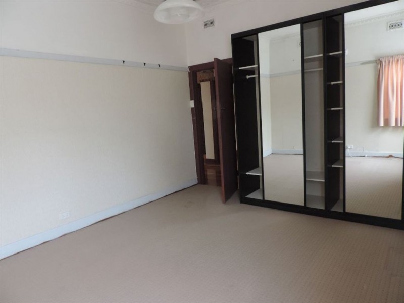 84 Fenton Street, Ascot Vale VIC 3032