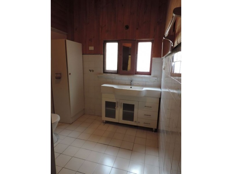 84 Fenton Street, Ascot Vale VIC 3032