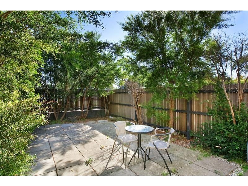 1/56 Nicholson Street, Essendon VIC 3040