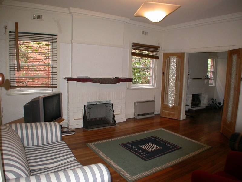 2/35 Robe Street, St Kilda VIC 3182