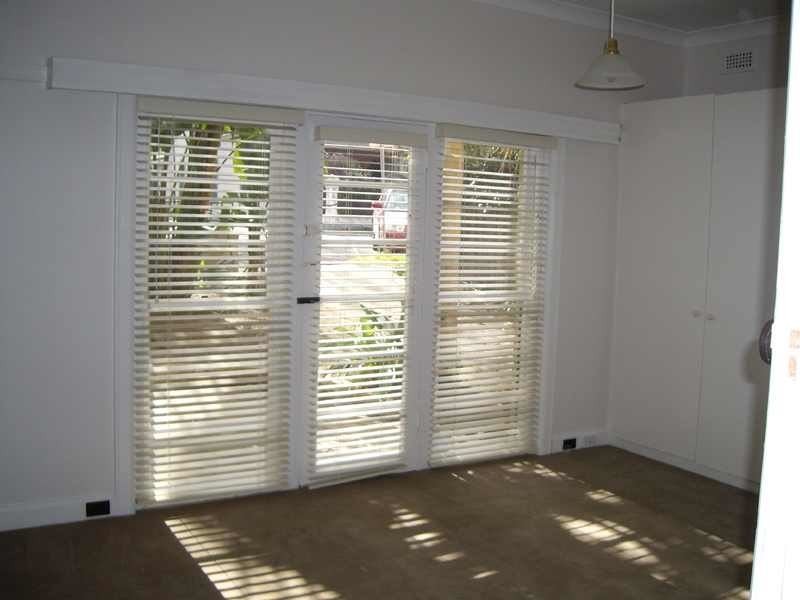 2/35 Robe Street, St Kilda VIC 3182