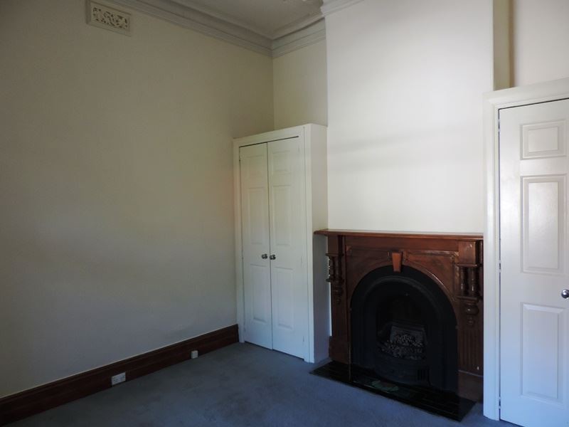 19 McConnell Street, Kensington VIC 3031