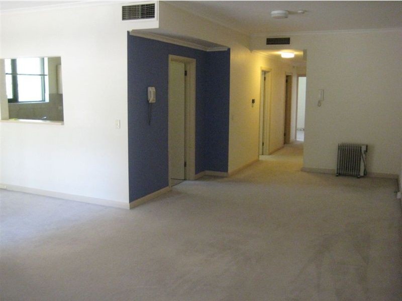 15/73 Queens Road, Melbourne VIC 3000