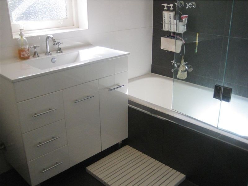 2/4 Southey Court, Elwood VIC 3184