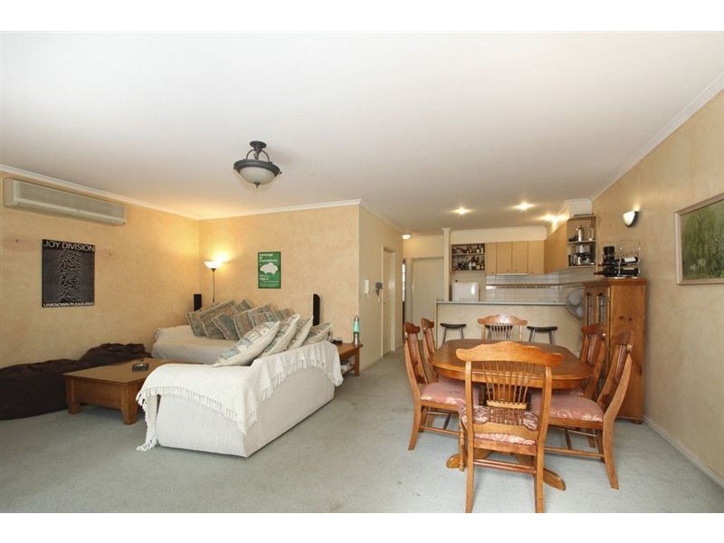 20/18-20 Esplanade, St Kilda VIC 3182