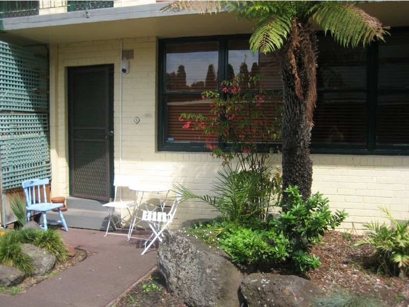 9/72-74 Carlisle Street, St Kilda VIC 3182