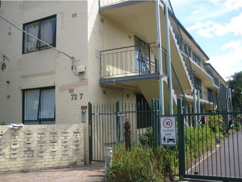 9/72-74 Carlisle Street, St Kilda VIC 3182
