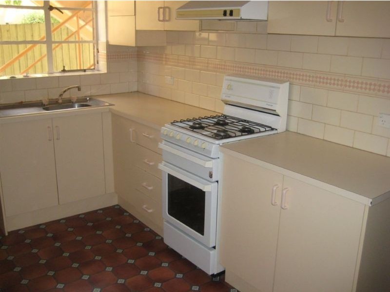 2/10A Mitford Street, St Kilda VIC 3182