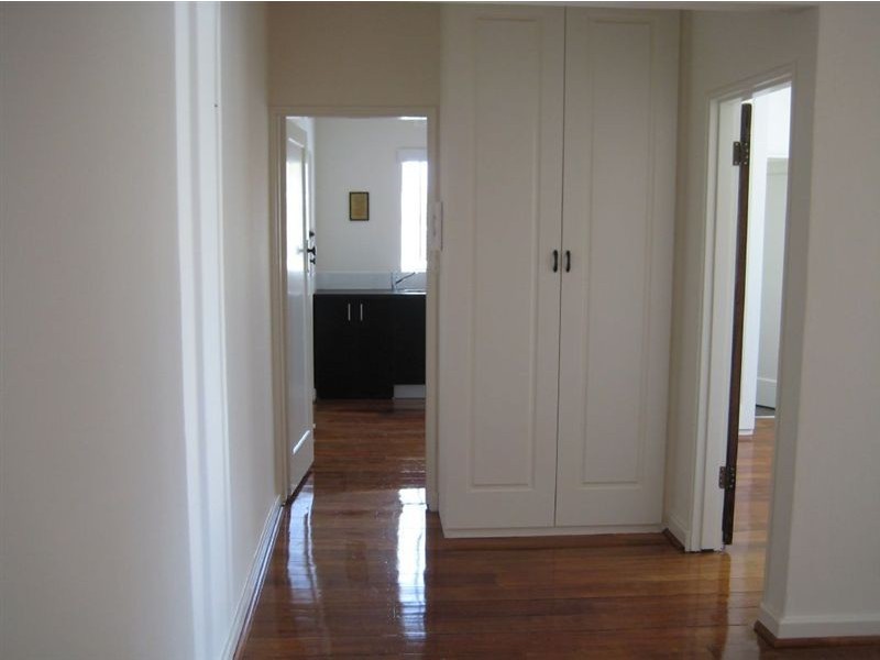 10/3 Cowderoy Street, St Kilda West VIC 3182