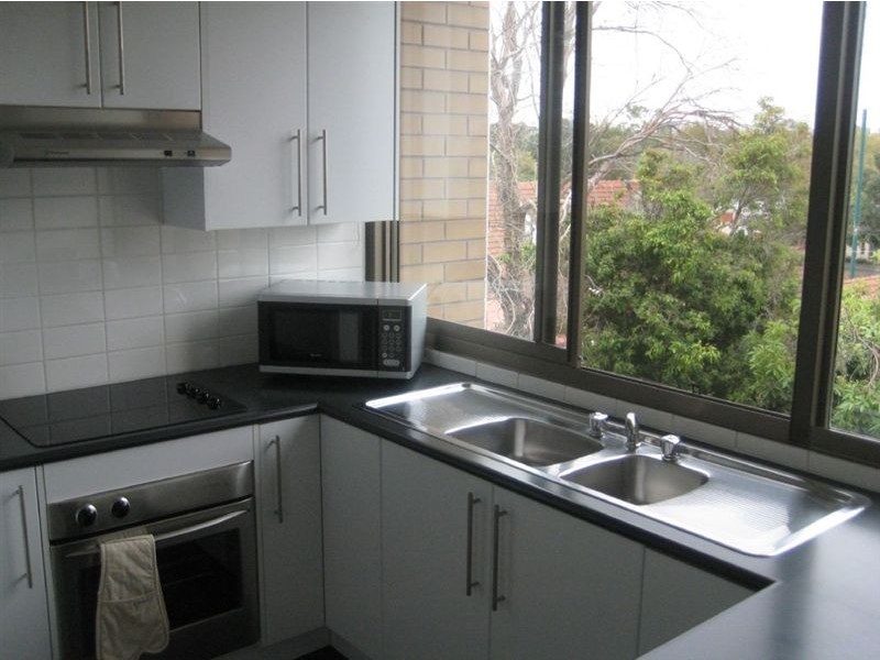 25/343 Beaconsfield Parade, St Kilda VIC 3182